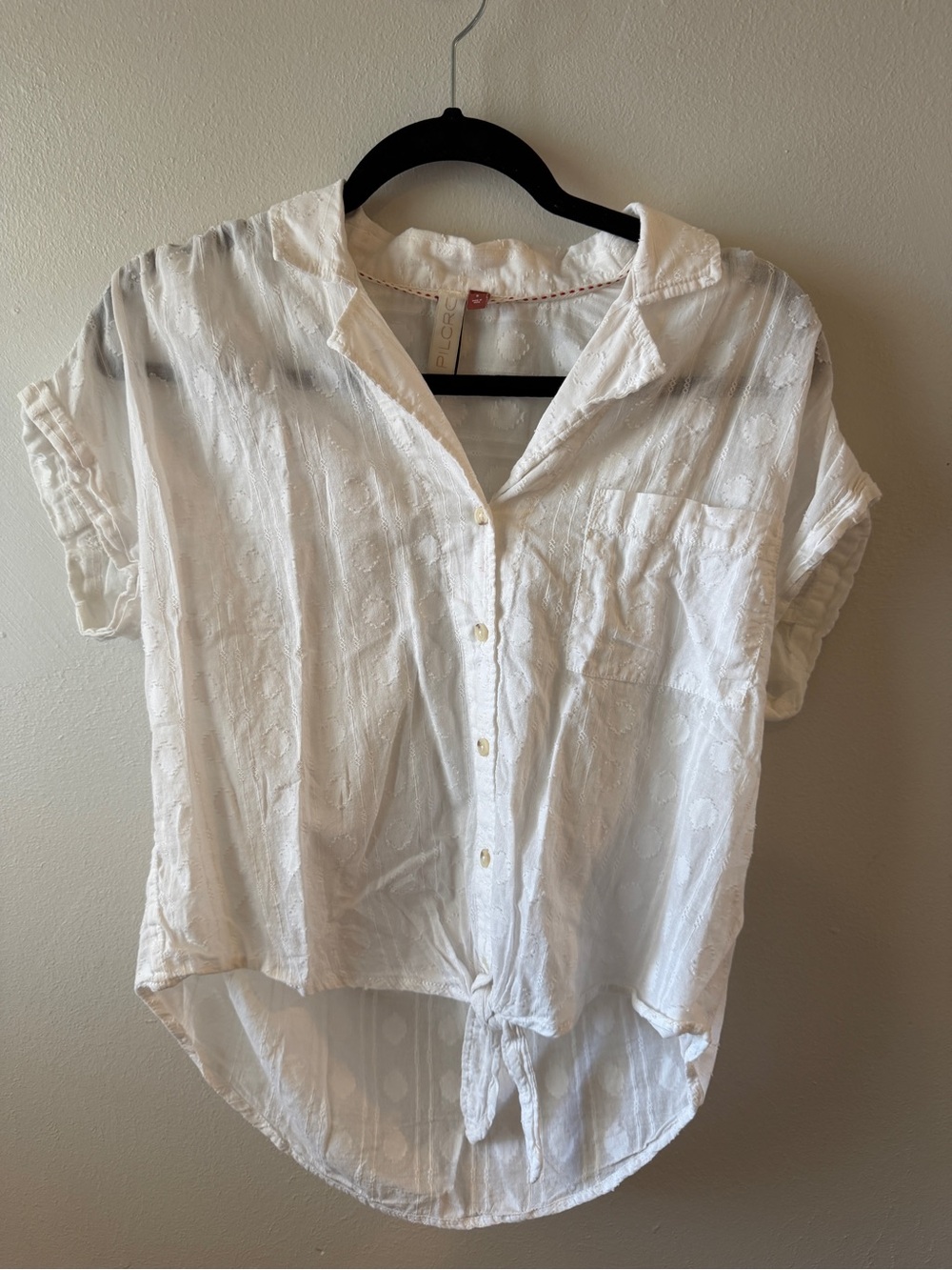 100% Cotton Anthropologie Pilcro White Tie-Hem Embroidered Button Front Top